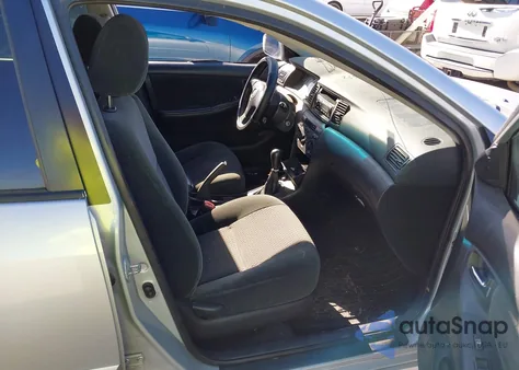 2005 Toyota Corolla S z USA, uszkodzony, nr VIN 1NXBR32E85Z551877